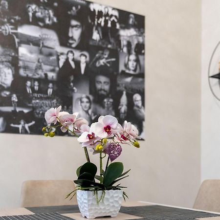 Residenza Grazioli 2 Hotel เวโรนา ภายนอก รูปภาพ